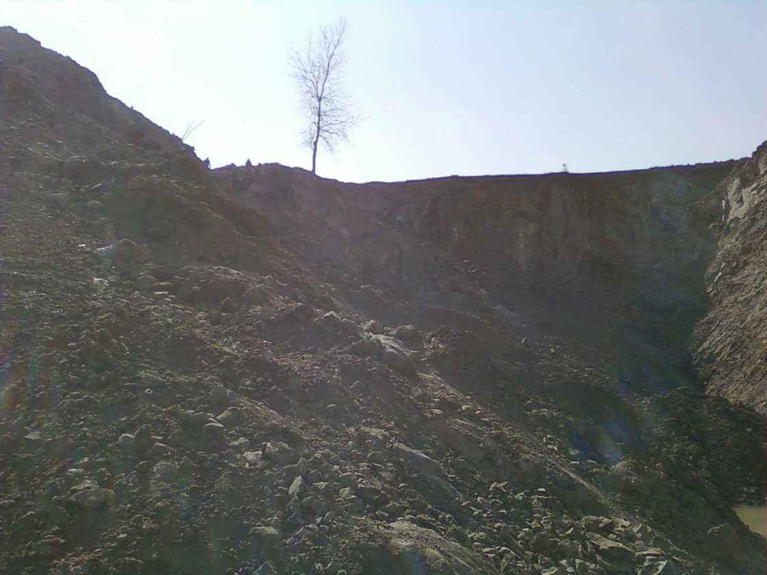 天然砂石開采現場 天然砂石開采現場