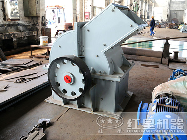 錘式破碎機生產車間 錘式破碎機生產車間