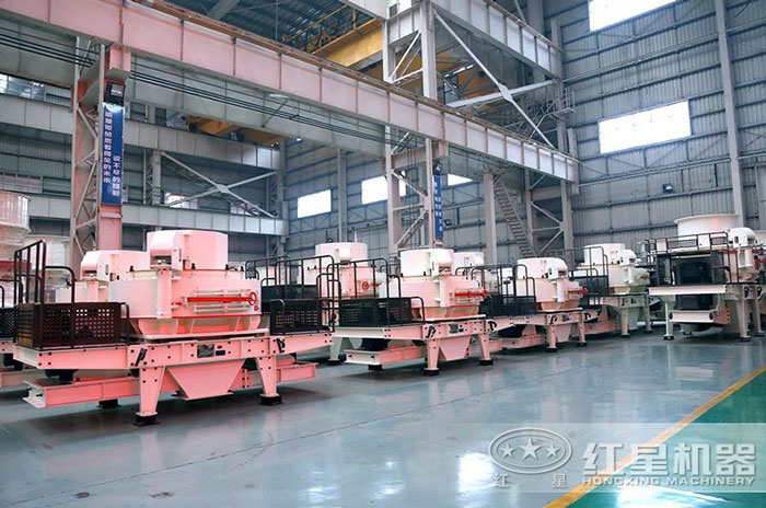 大的小的型號不同的制沙機設備 大的小的型號不同的制沙機設備