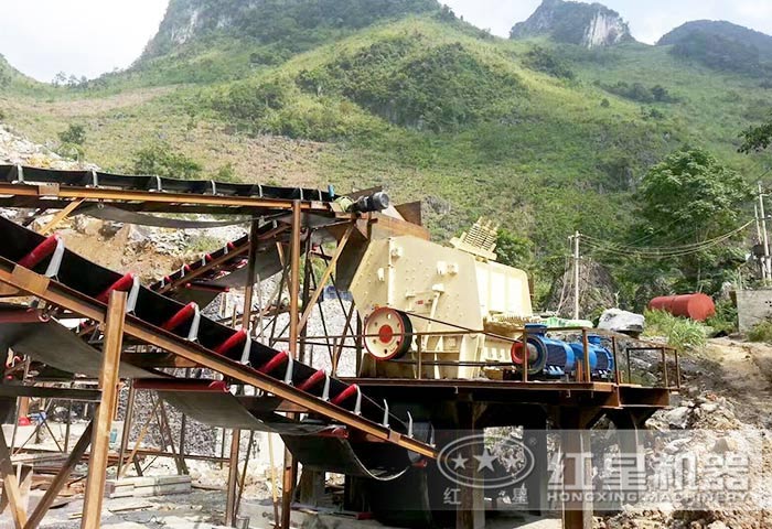 江西時產100噸反擊式混凝土粉碎機 江西時產100噸反擊式混凝土粉碎機