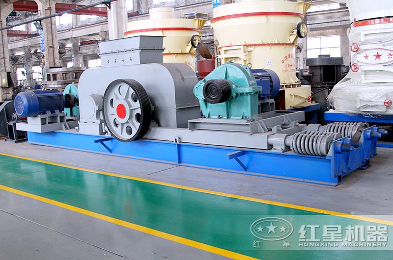 對輥式破碎機廠區實拍 對輥式破碎機廠區實拍