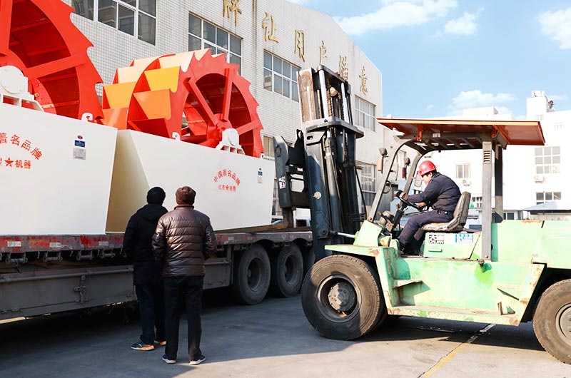 用戶參觀洗砂機發貨 用戶參觀洗砂機發貨