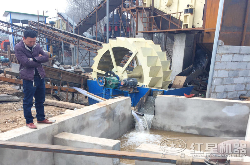 河卵石制砂生產線洗砂現場 河卵石制砂生產線洗砂現場