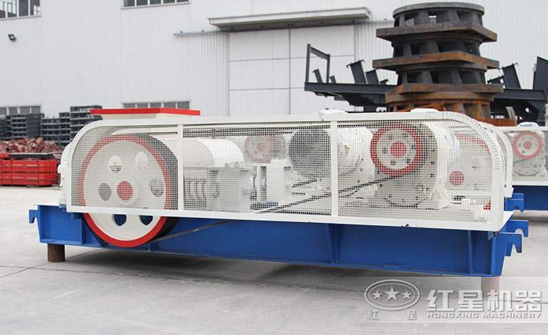 雙輥式破石機(jī) 雙輥式破石機(jī)
