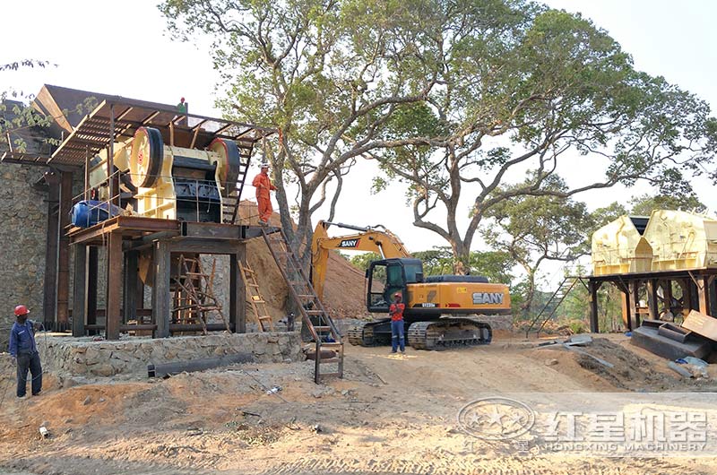 頁巖破碎、制砂海外生產現場搭建中 頁巖破碎、制砂海外生產現場搭建中