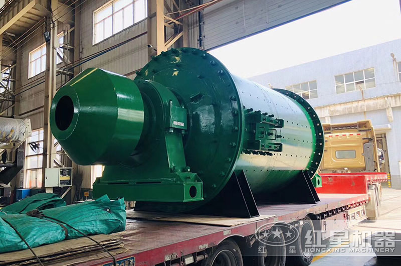 紅星球磨機裝車發往河北現場 紅星球磨機裝車發往河北現場