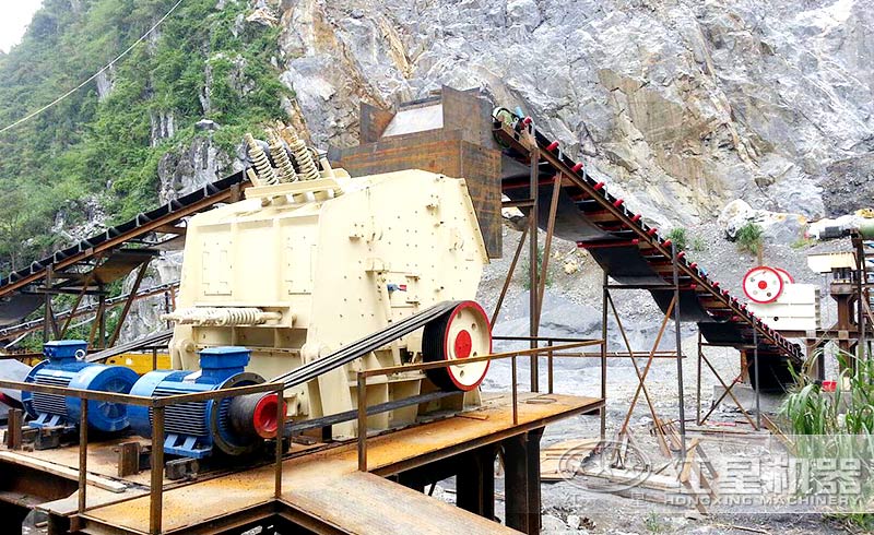 反擊式破碎機工作現場 反擊式破碎機工作現場