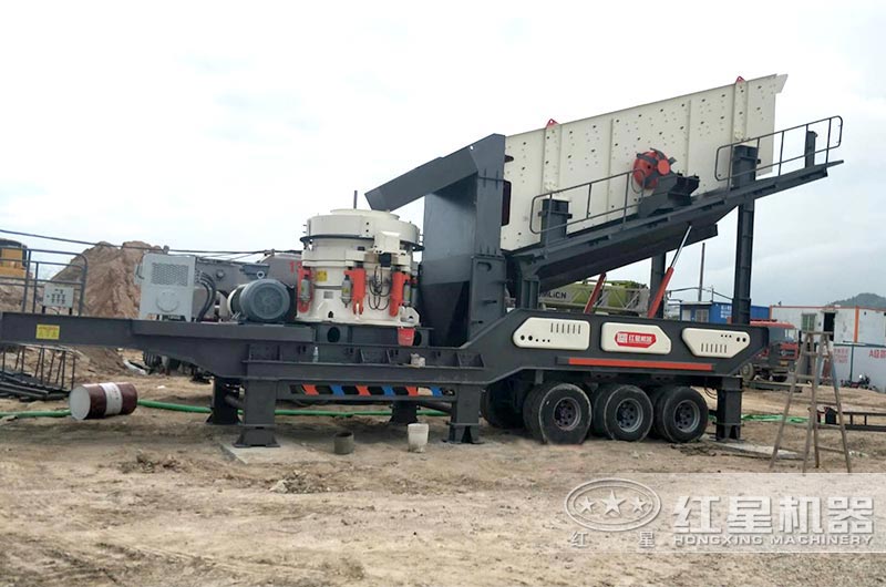 移動圓錐破碎機設備現場 移動圓錐破碎機設備現場