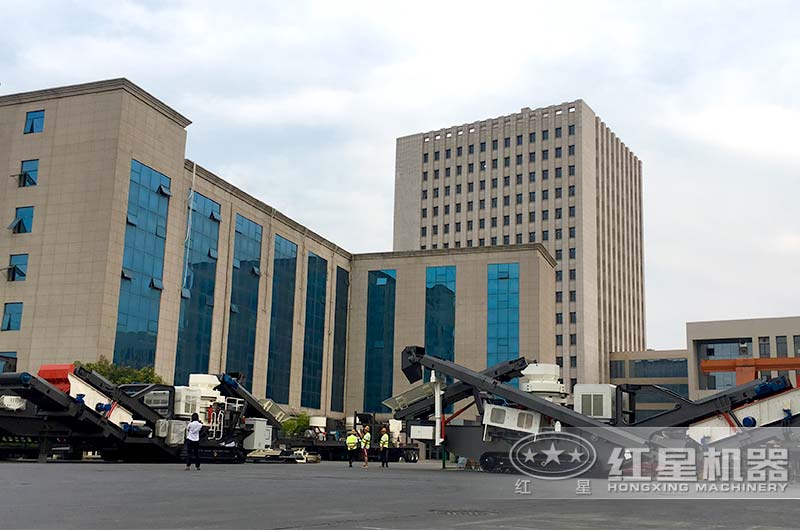 貴州現(xiàn)場移動破碎站設(shè)備生產(chǎn)廠家來自哪家? 貴州現(xiàn)場移動破碎站設(shè)備生產(chǎn)廠家來自哪家?