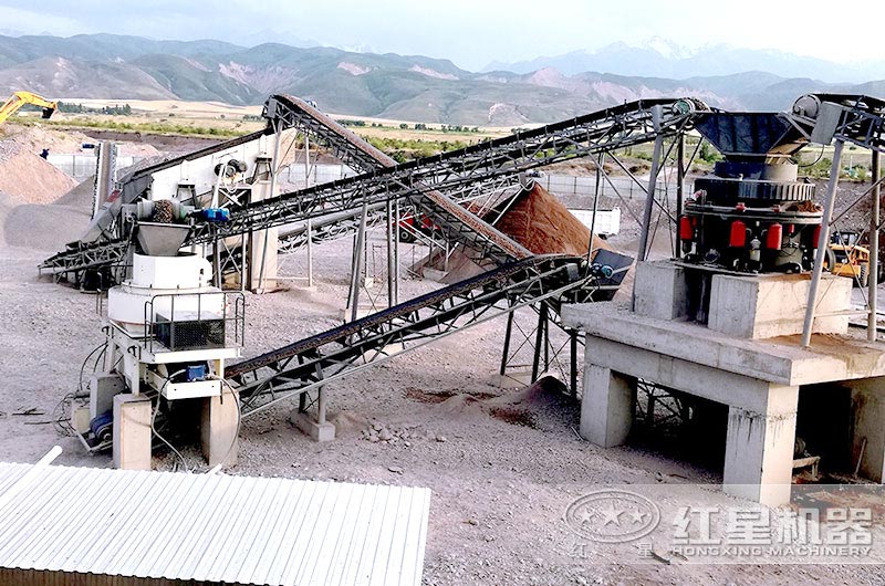 花崗巖生產線現場,圓錐破和制砂機 花崗巖生產線現場,圓錐破和制砂機