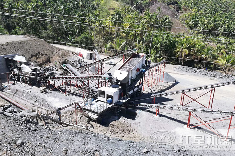 移動石子破碎機多機作業現場 移動石子破碎機多機作業現場