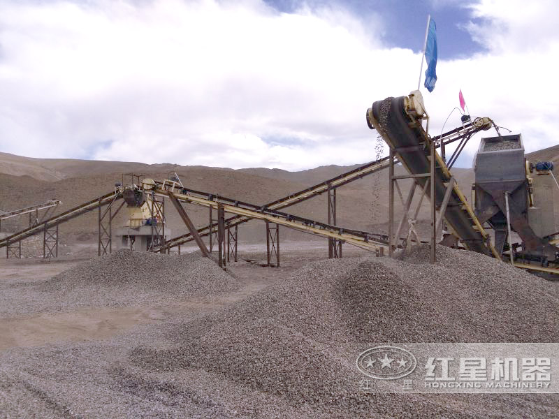 PF1007反擊式破碎機(jī)現(xiàn)場,出料粒形好 PF1007反擊式破碎機(jī)現(xiàn)場,出料粒形好