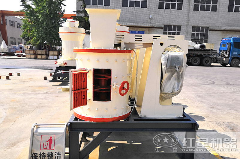 復合式破碎機一側可開門 復合式破碎機一側可開門