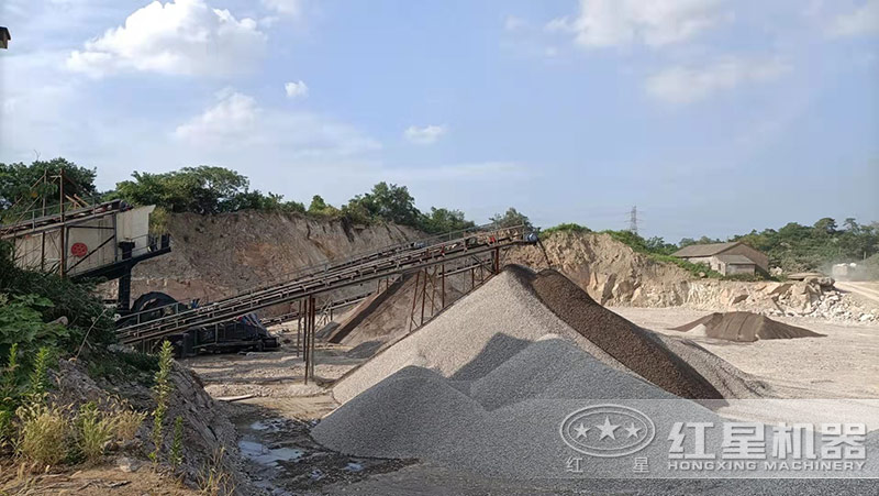 石頭制砂現(xiàn)場 石頭制砂現(xiàn)場