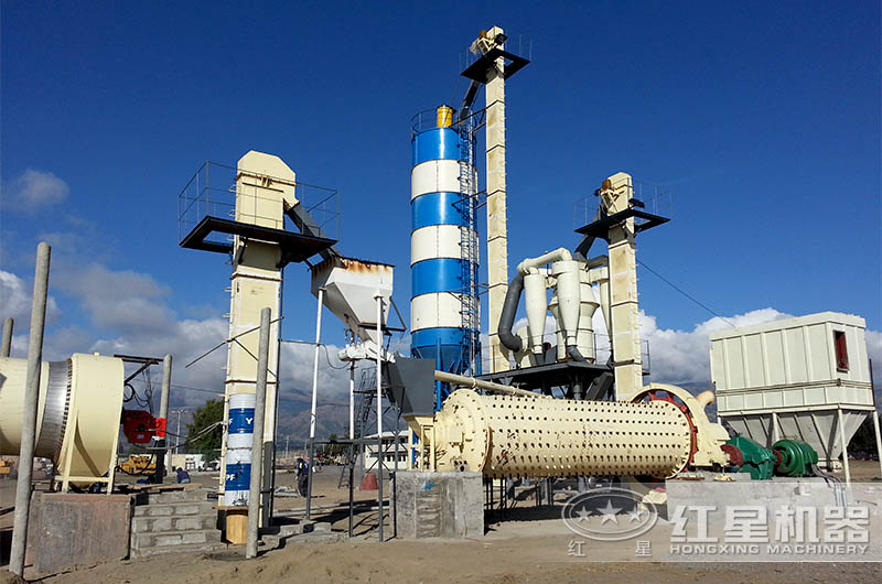 水泥球磨機作業現場 水泥球磨機作業現場