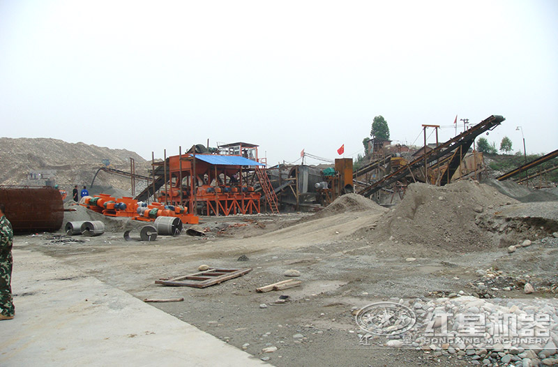 小型液壓對輥破碎機常用型號及價格，提供現場視頻